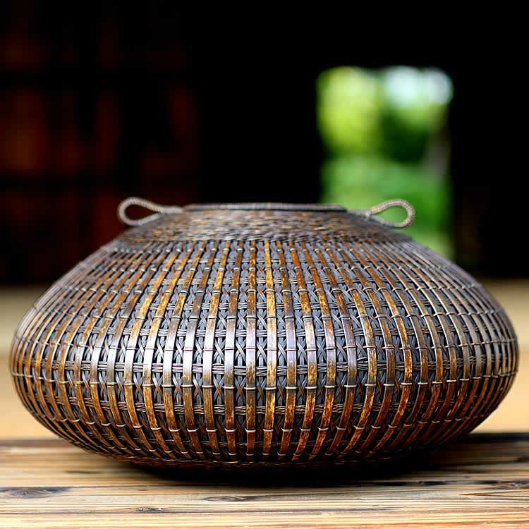 塩月寿籃作 虎竹花器 睦月 （Japanese bamboo object by Juran