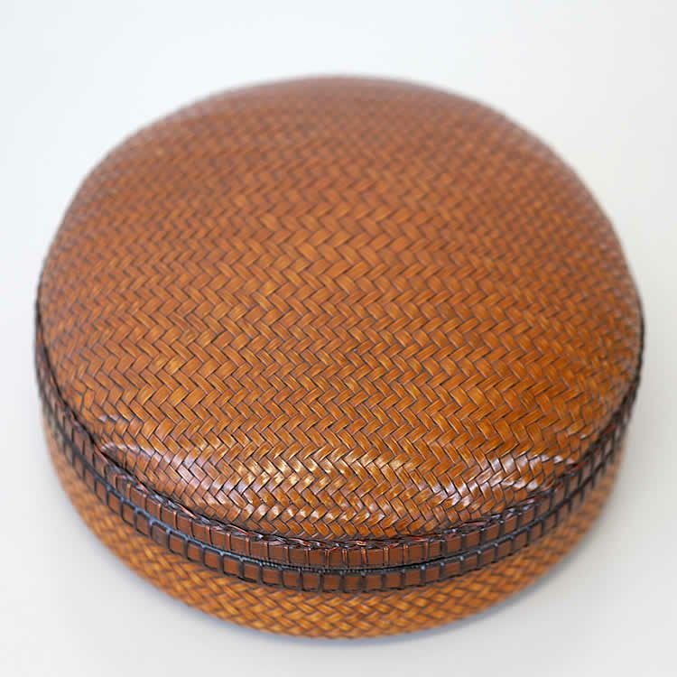 一点限り】塩月寿籃作 蓋つき網代編菓子器 うさぎと三日月 | 虎斑竹